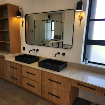 Contemporary Style Bathroom Cupboards